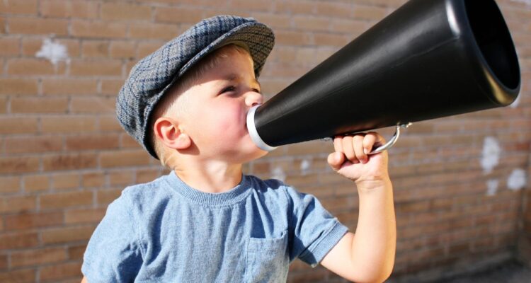 Como escrever títulos atrativos para carrossel ou YouTube
